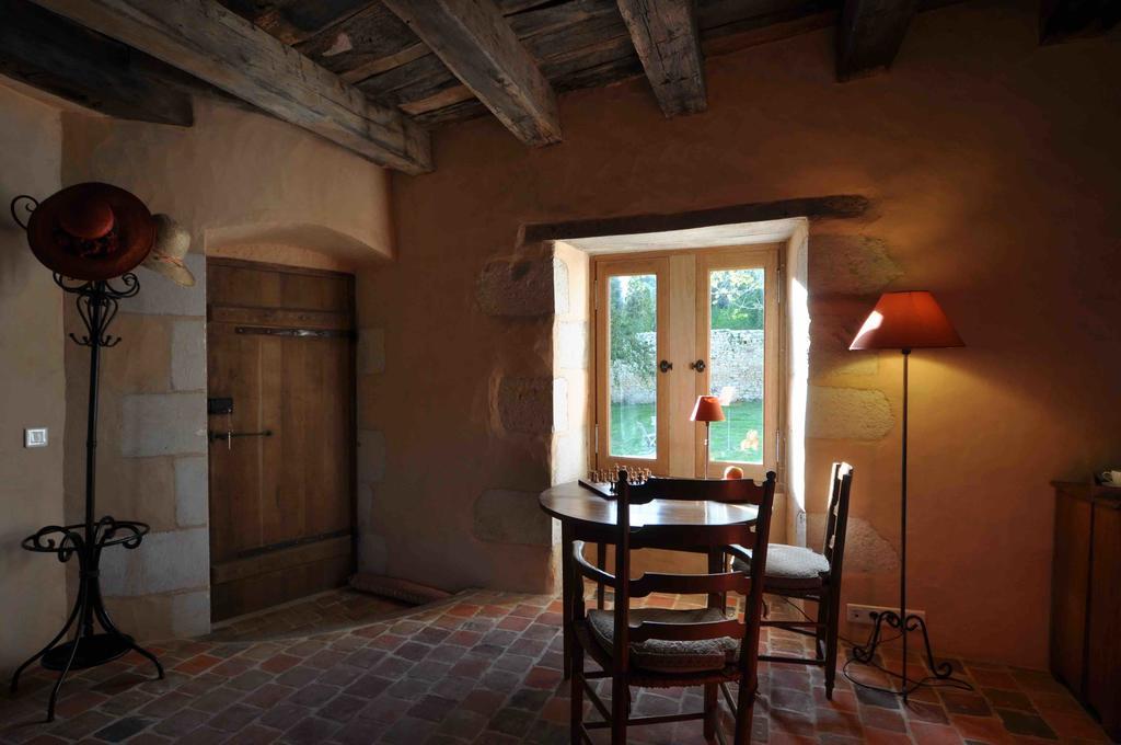Domaine Du Ris De Feu Chambres D'Hotes De Charme Chalais  Екстериор снимка